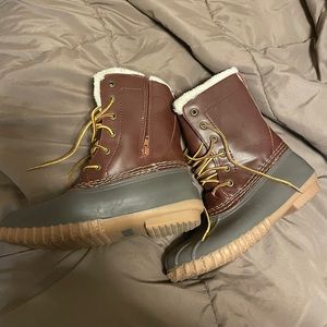 American eagle duck boots